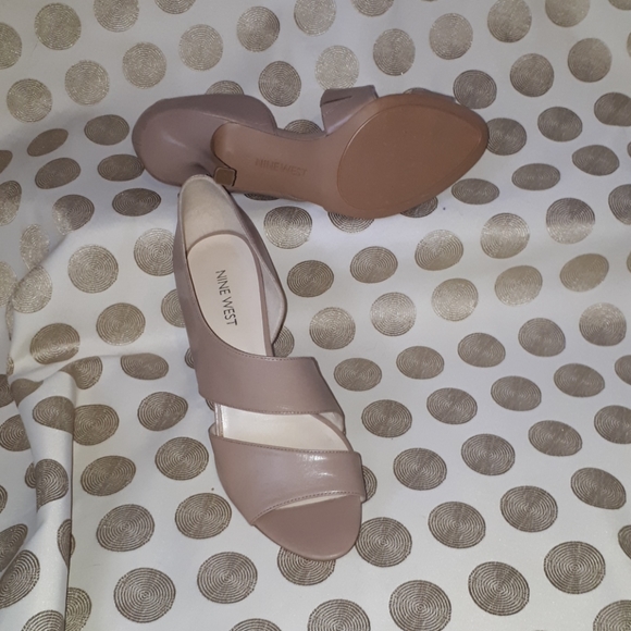 NWOT - Picture 4 of 4